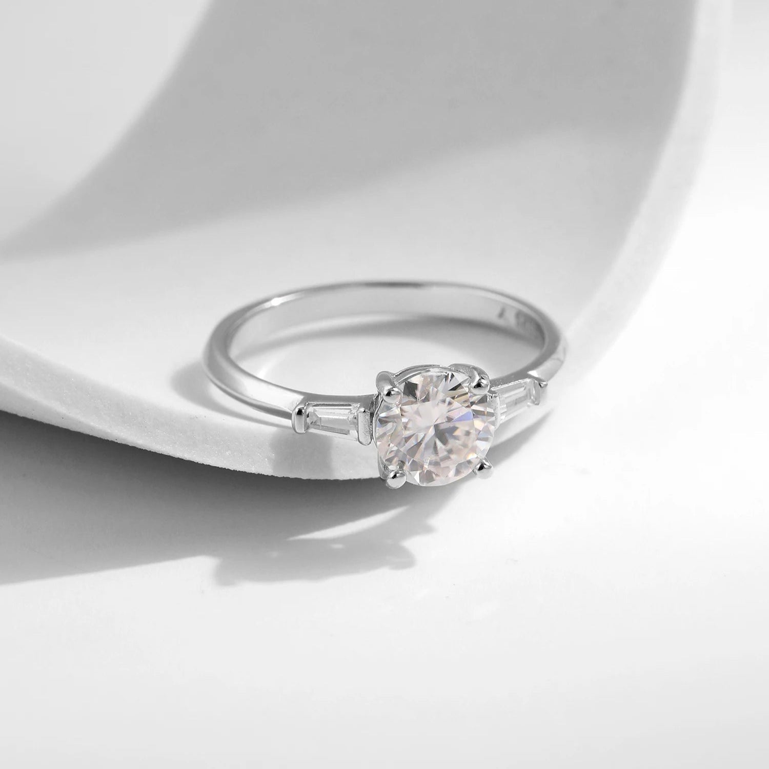 Bellezza Moissanite Ring